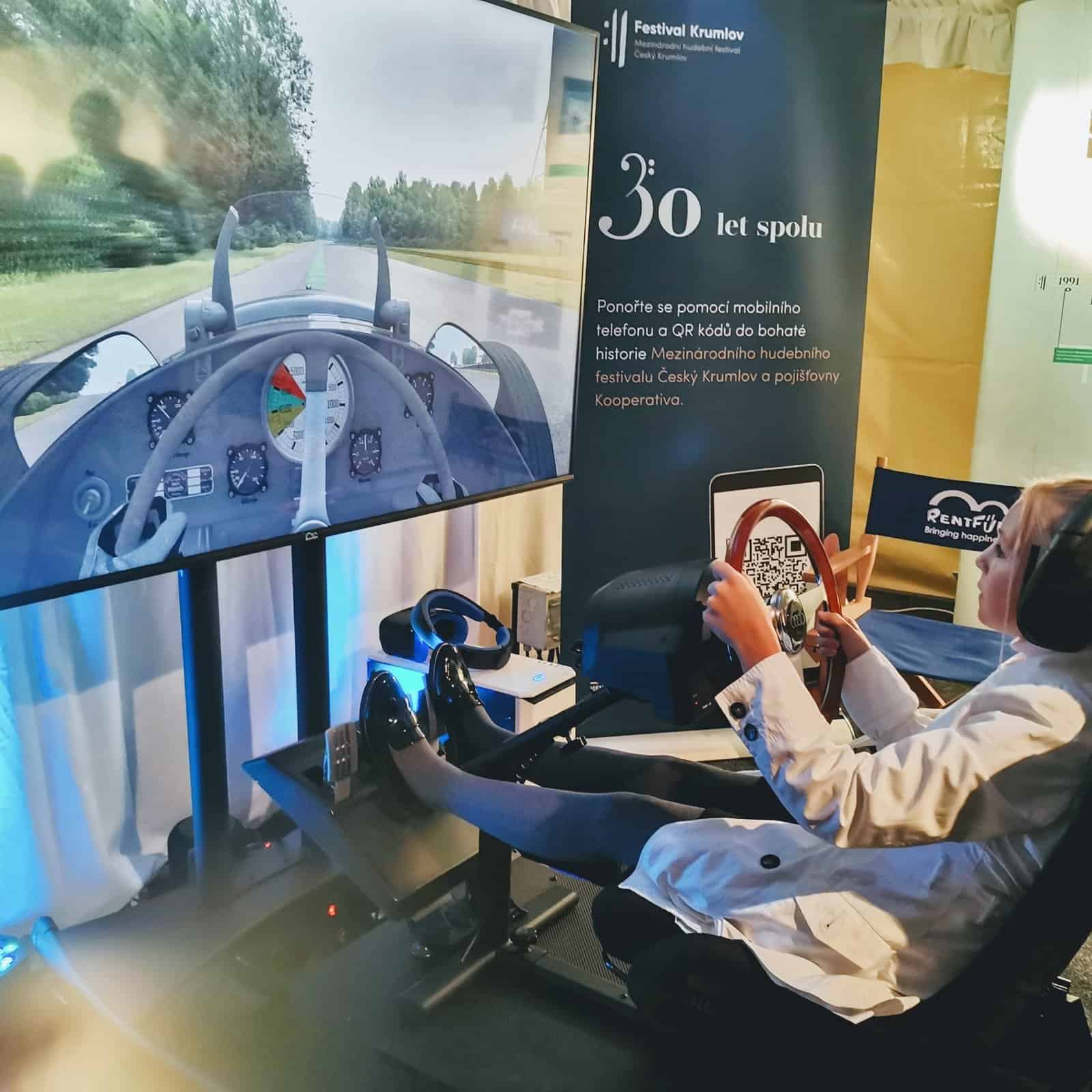 Pronájem simulátoru Classic Cars v Praze. Pronájem simulátorů klasických automobilů - autentický zážitek z historických vozů pro oslavy večírků