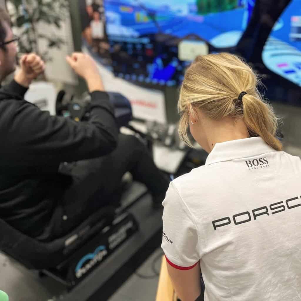 Zážitky společnosti ExxonMobil s emocionálním brandingem Porsche