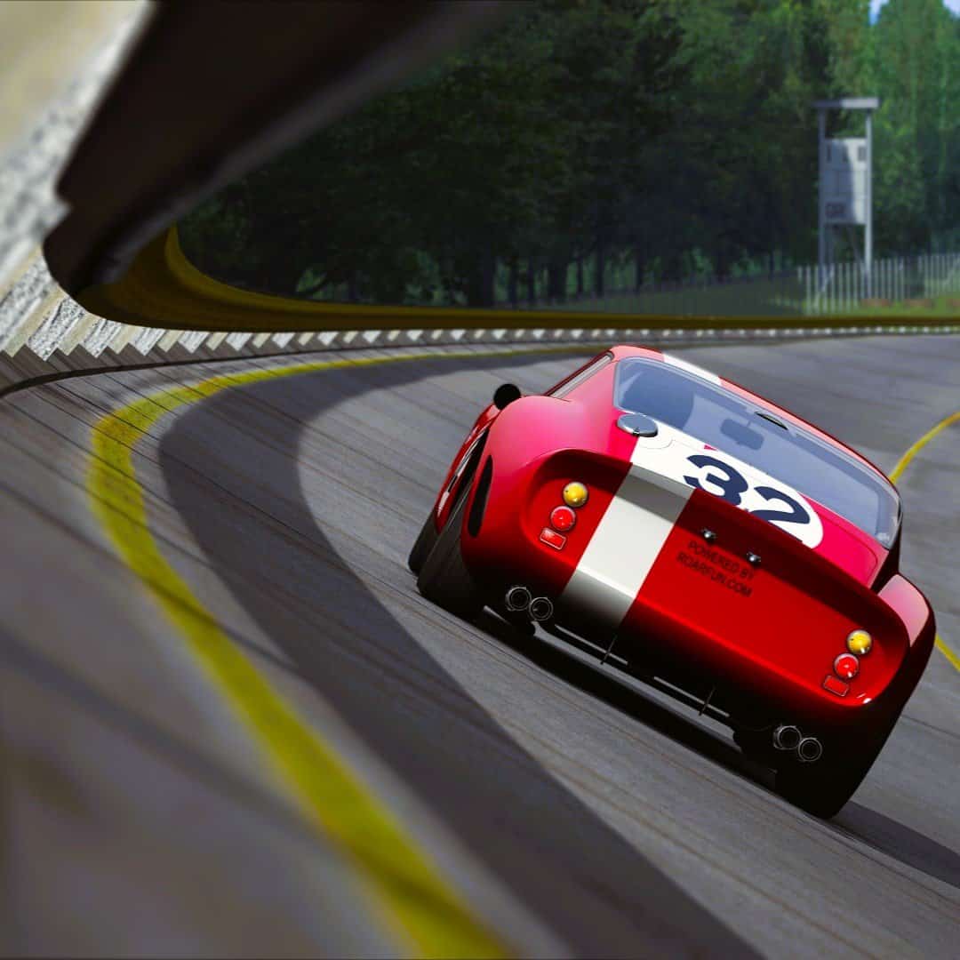 Pronájem simulátoru klasických vozů Monza Ferrari 250 GTO Praha, Brno, Ostrava Bratislava s dodáním. Pronájem historických automobilových simulátorů s logem partnerů.