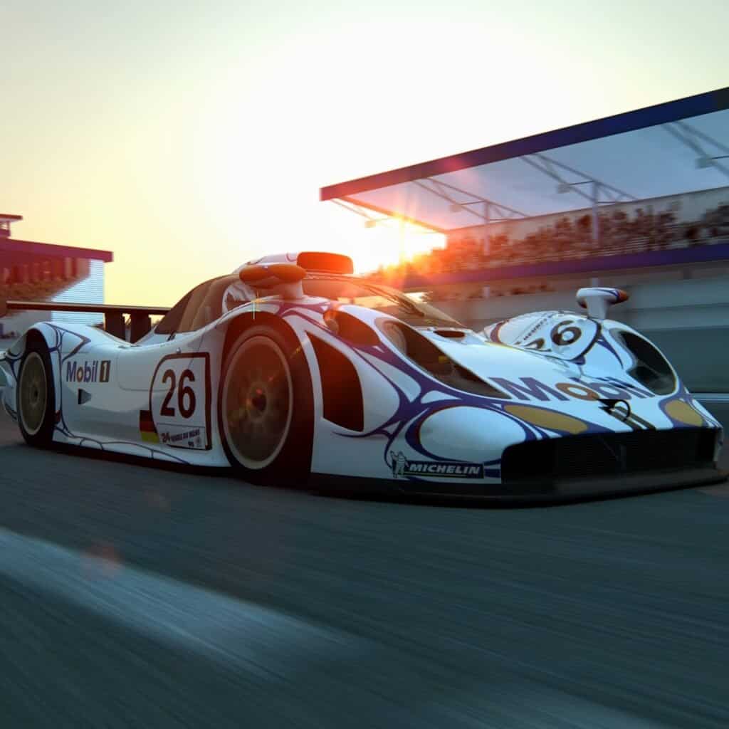 Půjčovna závodních simulátorů Porsche v EU a ČR. Pronájem simulátoru Porsche Hybrid Racing Itálie Praha Brno Ostrava Olomouc