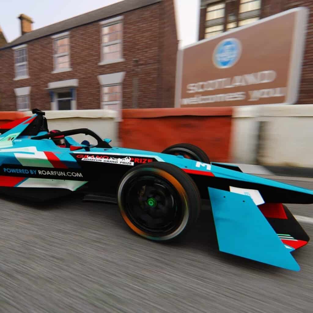 Pronájem elektrického simulátoru formule kdekoli v ČR a SR