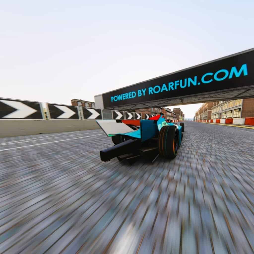 Ideální interaktivní zážitek RoarFun formula electric pro firmy pronájem