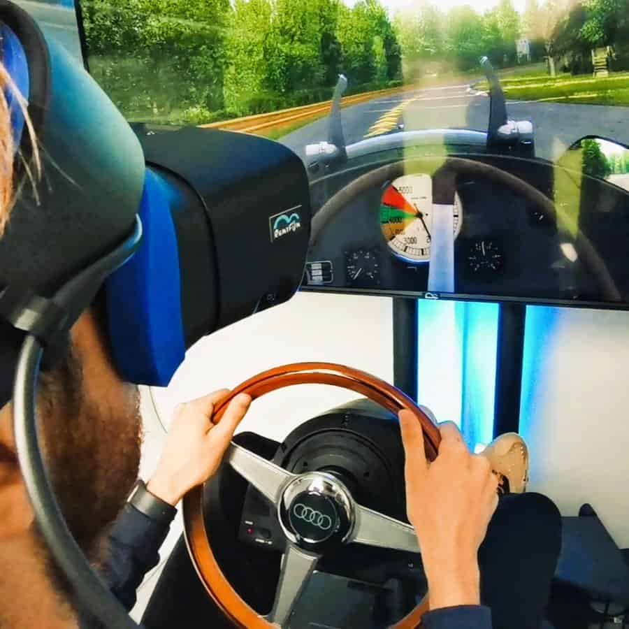 Pronájem simulátorů Classic Cars ve Velké Británii v Londýně. Pronájem klasických automobilových simulátorů - autentický zážitek z historie pro firemní večírek
