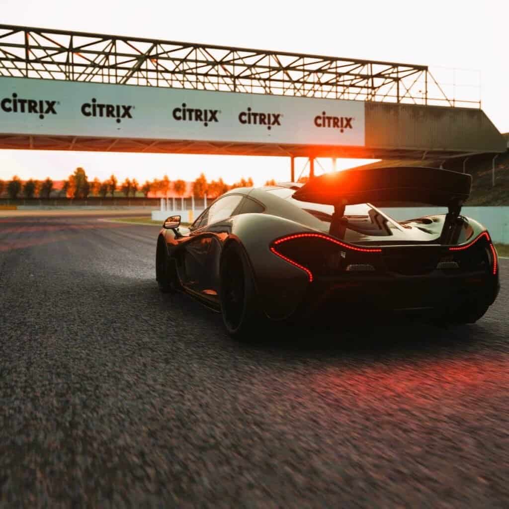 Závodní simulátor Zábava McLaren Závodní simulátor pronájem v EU. Pronájem závodního simulátoru McLaren Racing UL Praha Bratislava Vídeň