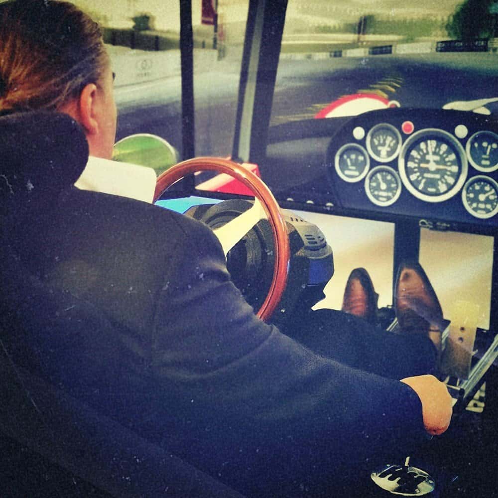 Pronájem simulátoru Classic Cars v České a Slovenské republice s dodáním. Pronájem historických automobilových simulátorů pro firemní akce s dodáním v EU