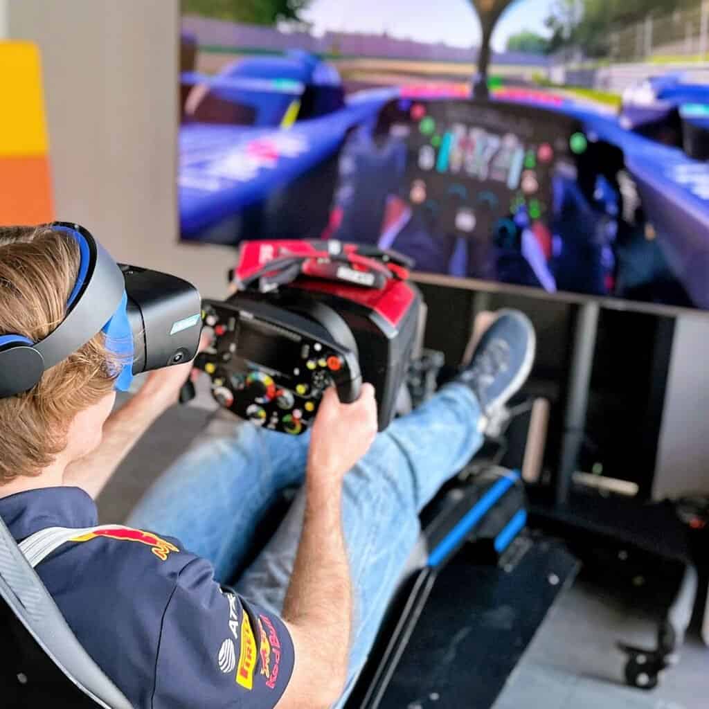 Pronájem virtuální reality pro akce Středočeský kraj. Pronájem VR simulátoru s dodáním a podporou firemní party na klíč Praha