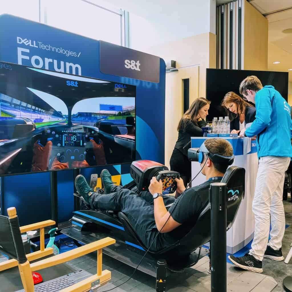 Pronájem závodních VR v Praze, Brně, Liberci. Pronájem virtuální reality na firemní akci s obsluhou.