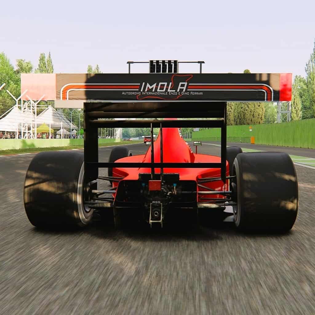 Pronájem závodního simulátoru Formule F2 v Praze. Pronájem simulátorů Formule s dodáním na párty překvapení v ČR a zahraničí