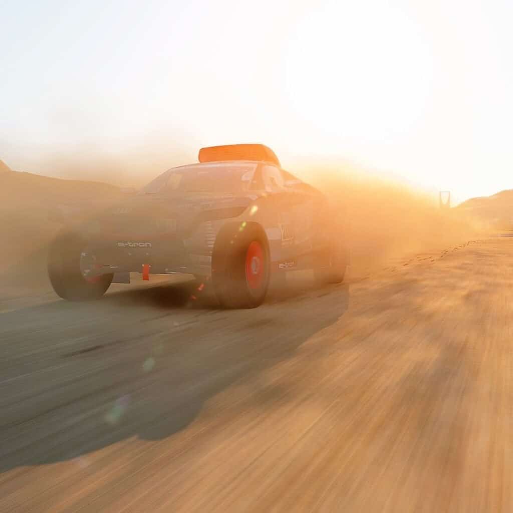 Audi simulátor skoku dakar horský pohyb off-road k pronájmu Český Krumlov Pohyb a VR
