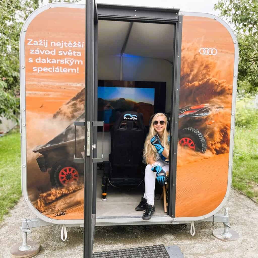 Pronájem simulátoru rallye v Praze. Pronájem simulátoru rallye Praha. Pronájem simulátorů rally pro firemní akce