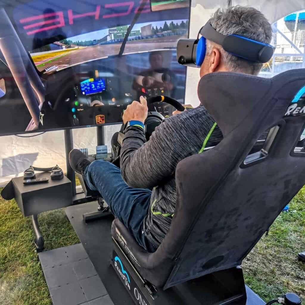 Pronájem virtuální reality pro akce Brno Praha, Olomouc, Vídeň. Pronájem VR simulátoru s dodáním a podporou na klíč firemní oslavy