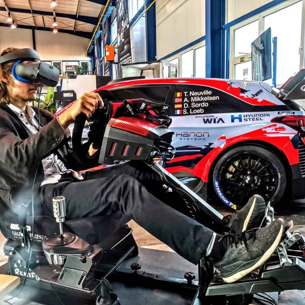Pronájem virtuální reality pro akce v čechách a na moravě. Pronájem simulátoru VR s dodávkou a podporou EU na klíč pro firemní oslavy.