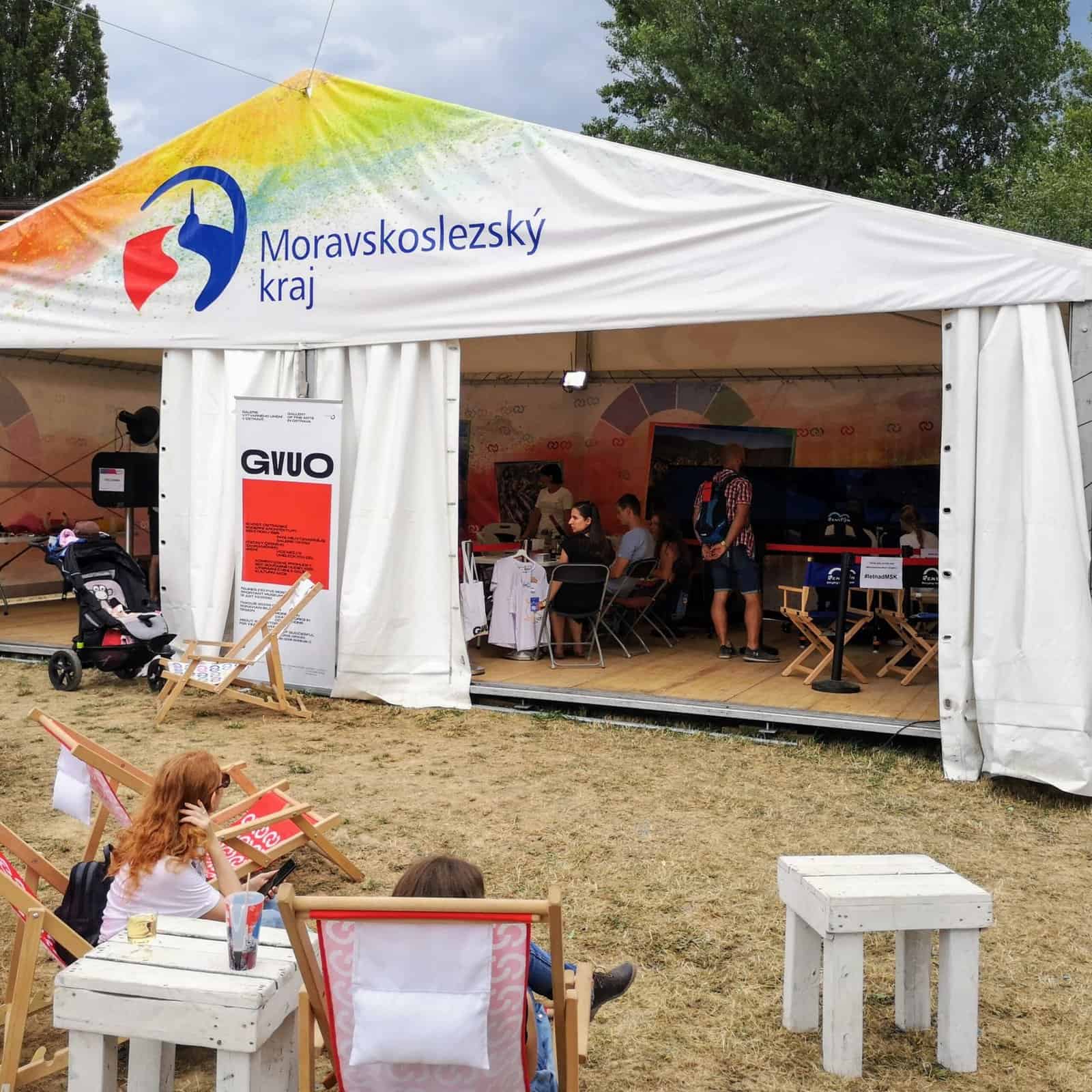Colours of Ostrava marketing letecky interaktivní trenazer, tématika - Vyhlídkové lety Moravskoslezský kraj.