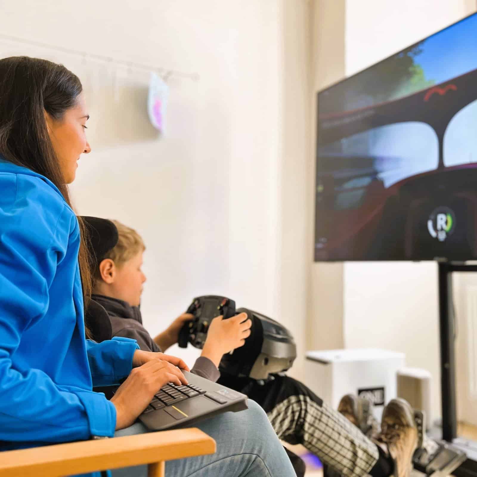 Biskupství Brněnské: ministrantská pouť Formula 1 simulator pronajem na akce.